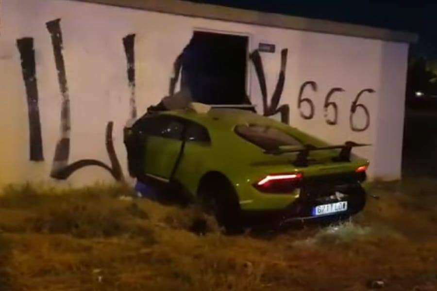 Lamborghini Crash 1