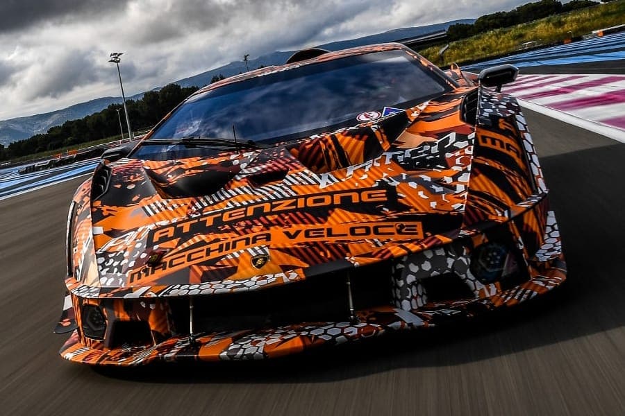 Lamborghini SCV12 side view