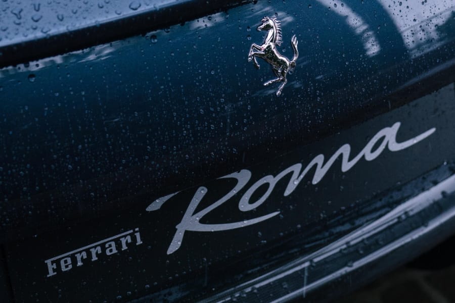 Ferrari Roma 6