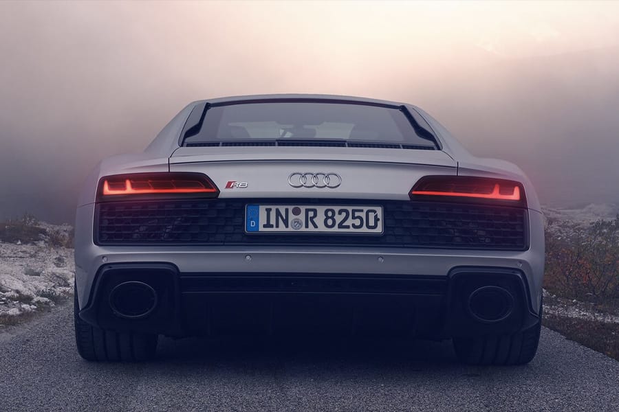 Audi R8 Coupe 1
