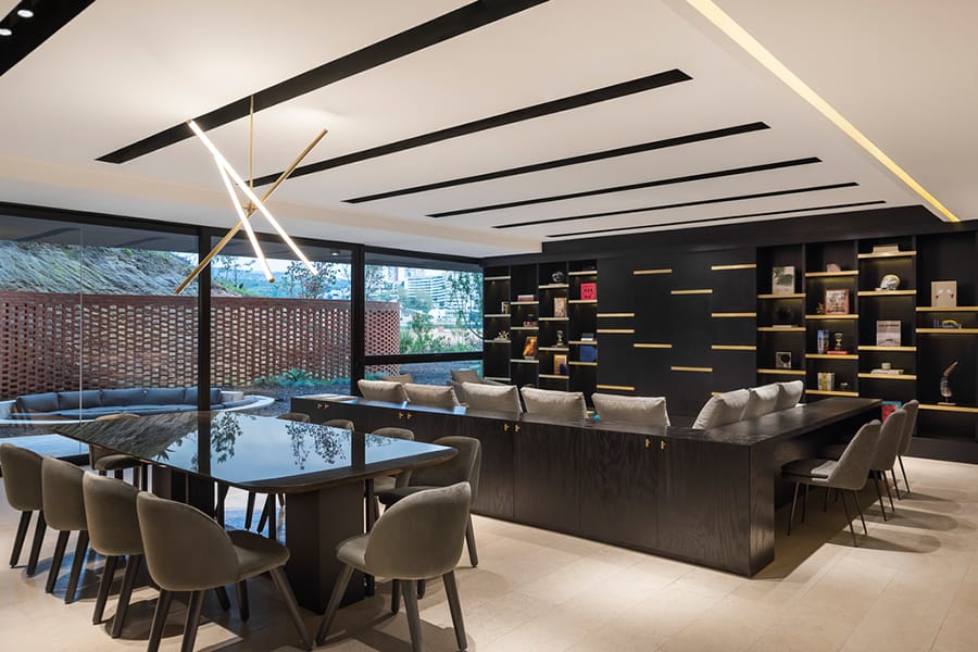 Canto House Studio 91 bar area