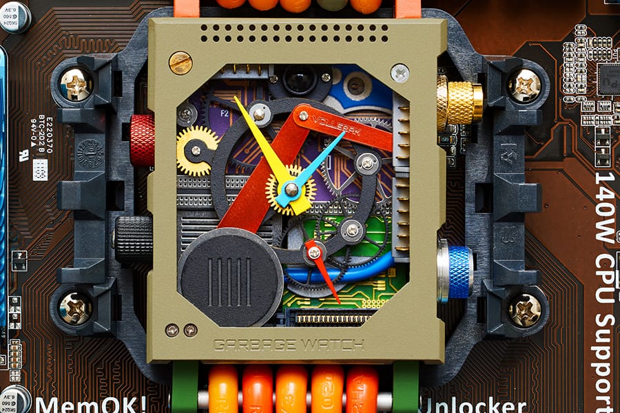 Garbage Watch from Vollebak front