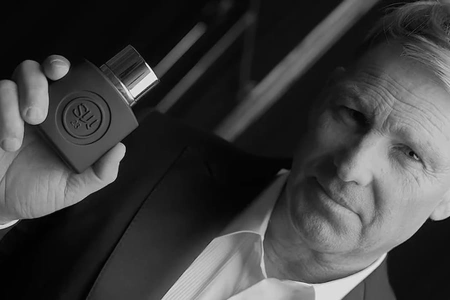 Shane Warne Fragrance 2