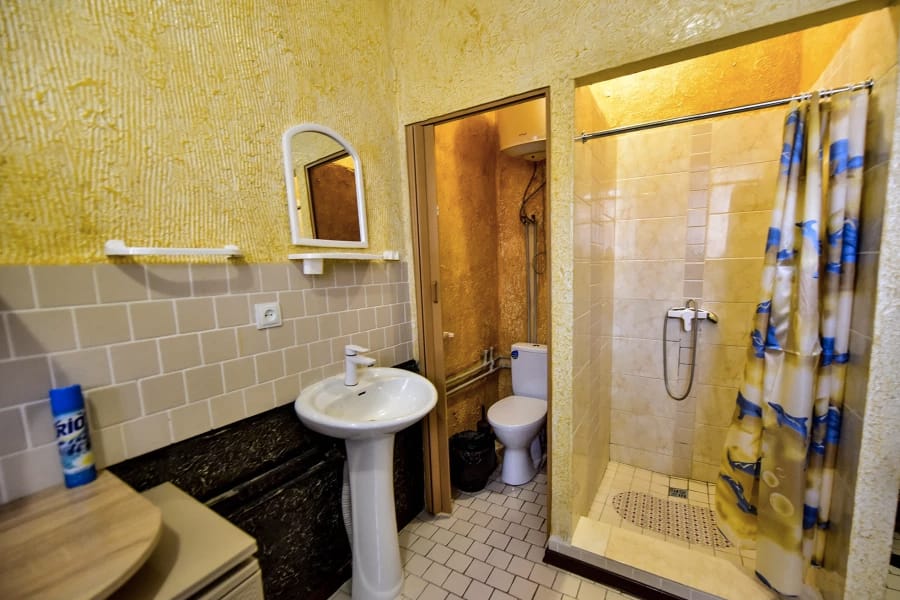 Ukraine is Offering Luxury Prison Cells for VIP Inmates 1