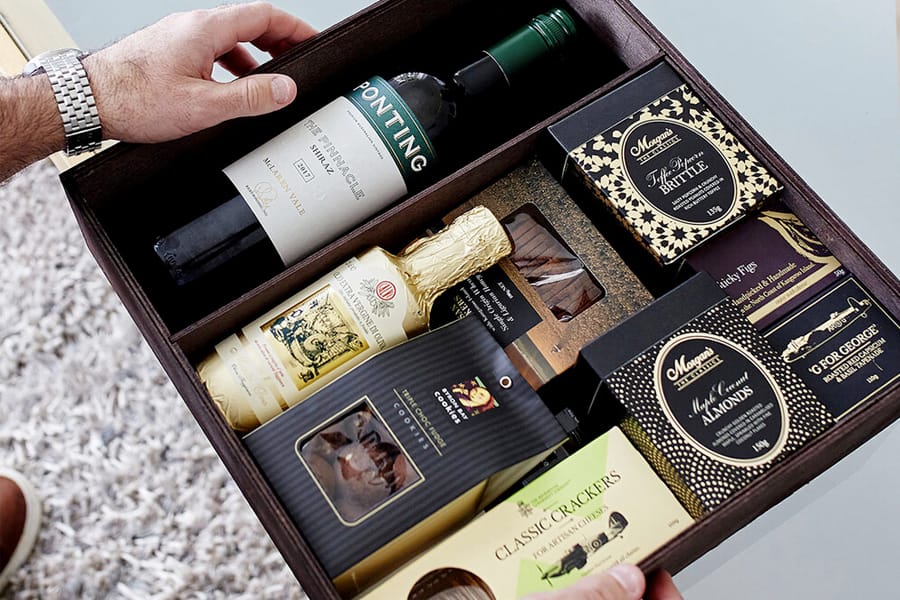 fathers day gift guide 2020 Booze hound Ponting Wines Close of Play Hamper